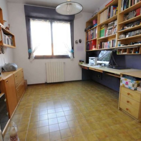 2 Via Giorgio A mendola, 3 Stanze da Letto Stanze da Letto, ,2 BathroomsBathrooms,Appartamento,Vendita,Via Giorgio A mendola,1081